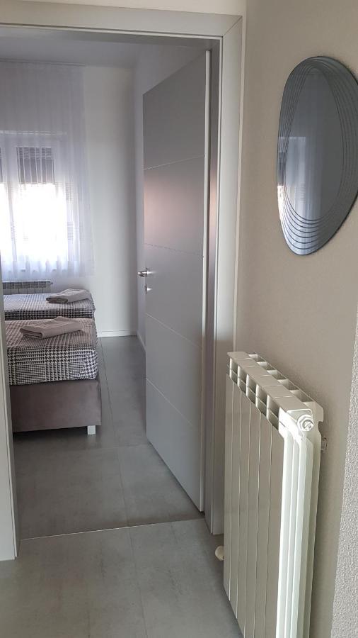 Kabashi Apartment คิร์ก ภายนอก รูปภาพ