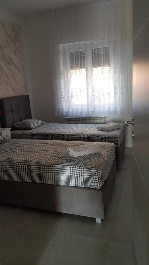 Kabashi Apartment คิร์ก ภายนอก รูปภาพ