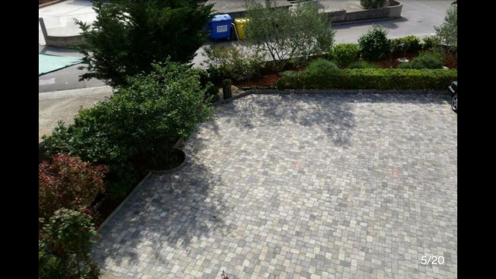 Kabashi Apartment คิร์ก ห้อง รูปภาพ